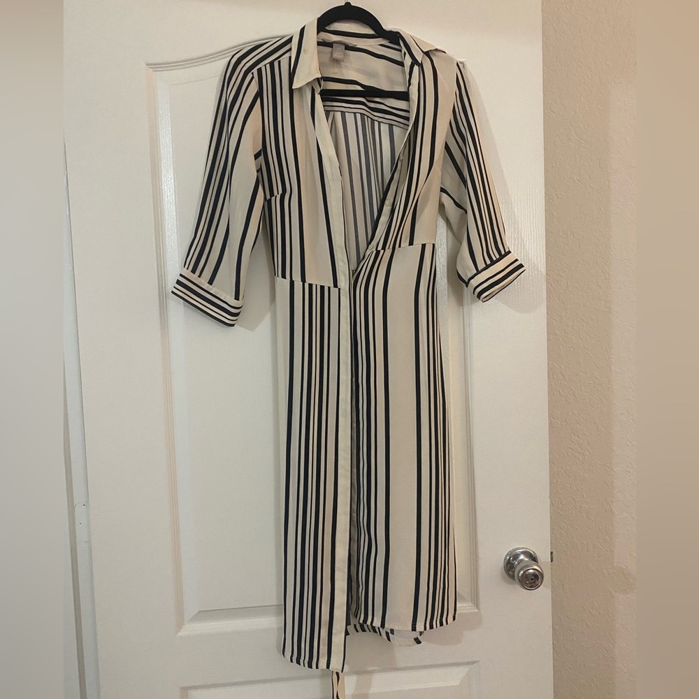 H&M Long striped button down blouse with pockets
